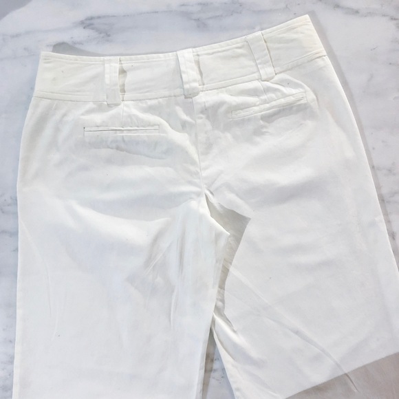 White Cropped Capri Pants - Picture 8 of 8